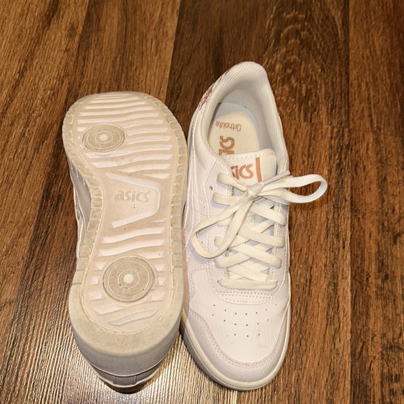 ASICS - Picture 5 of 5